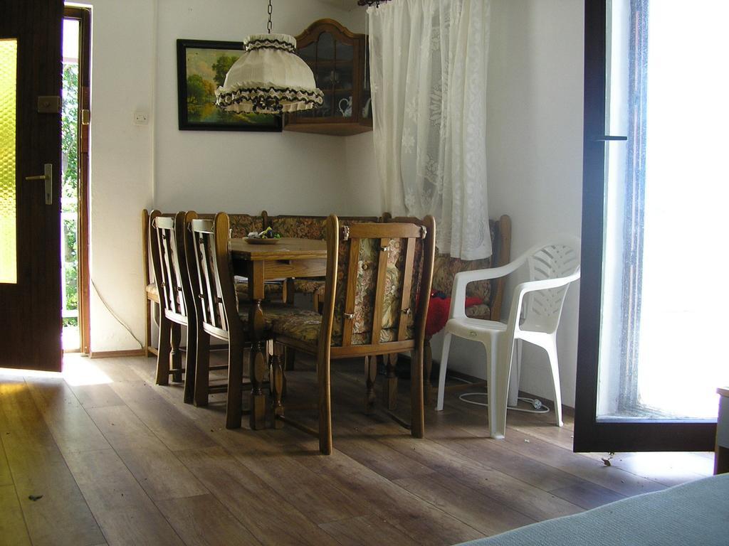 Apartment Bilic كلينوفيتسا الغرفة الصورة